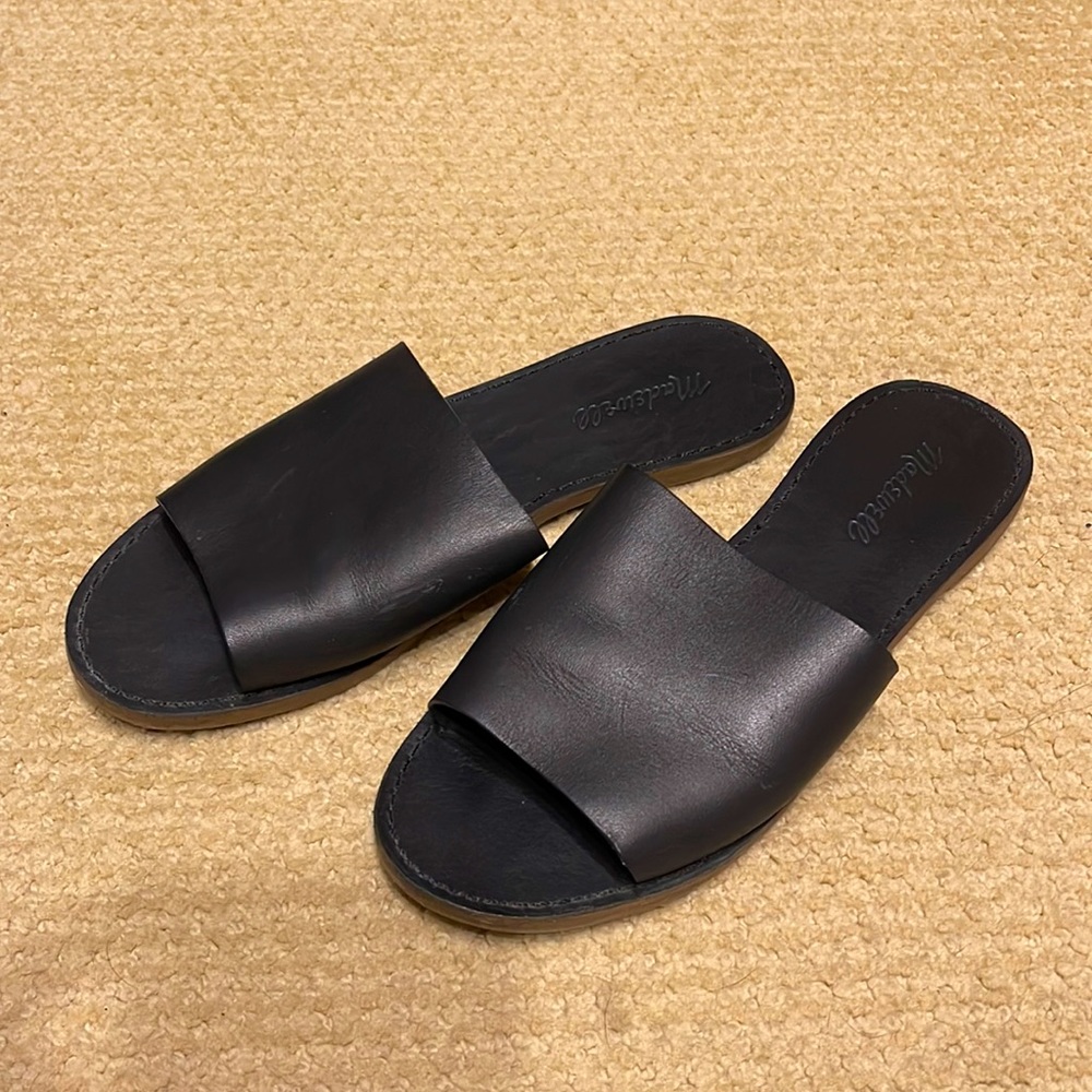 Madwell Black Leather Slides - Style #E8249 [size 8]